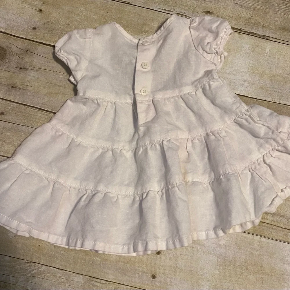 Baby Gap white linen dress with floral embroidery - Size 0-3 mo - Spring dress!
